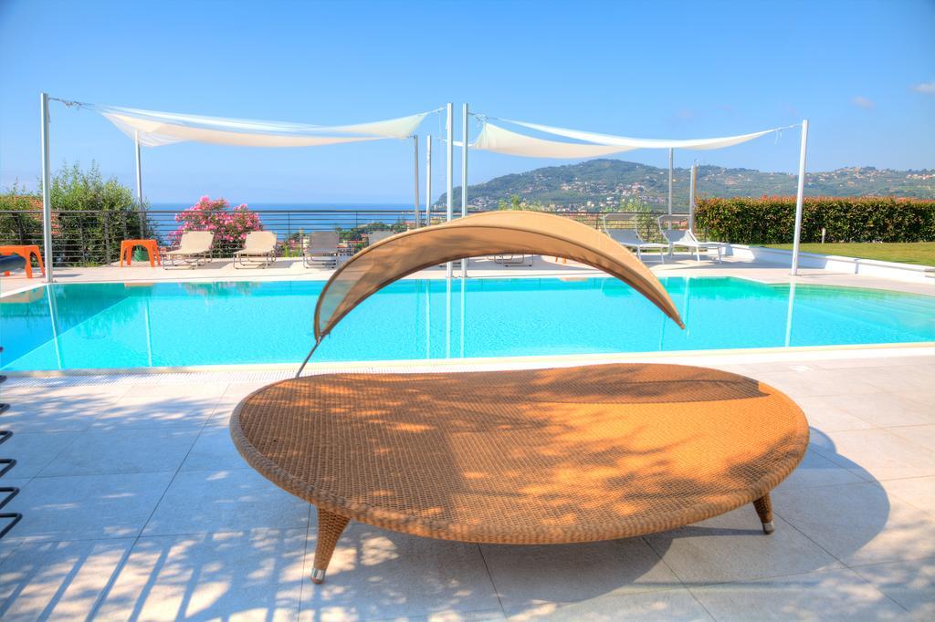 Appartamenti Villa Il Poggiolo ดิอาโนมารีนา ภายนอก รูปภาพ