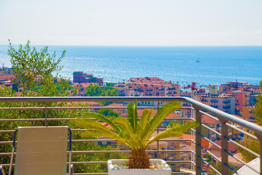 Appartamenti Villa Il Poggiolo ดิอาโนมารีนา ภายนอก รูปภาพ