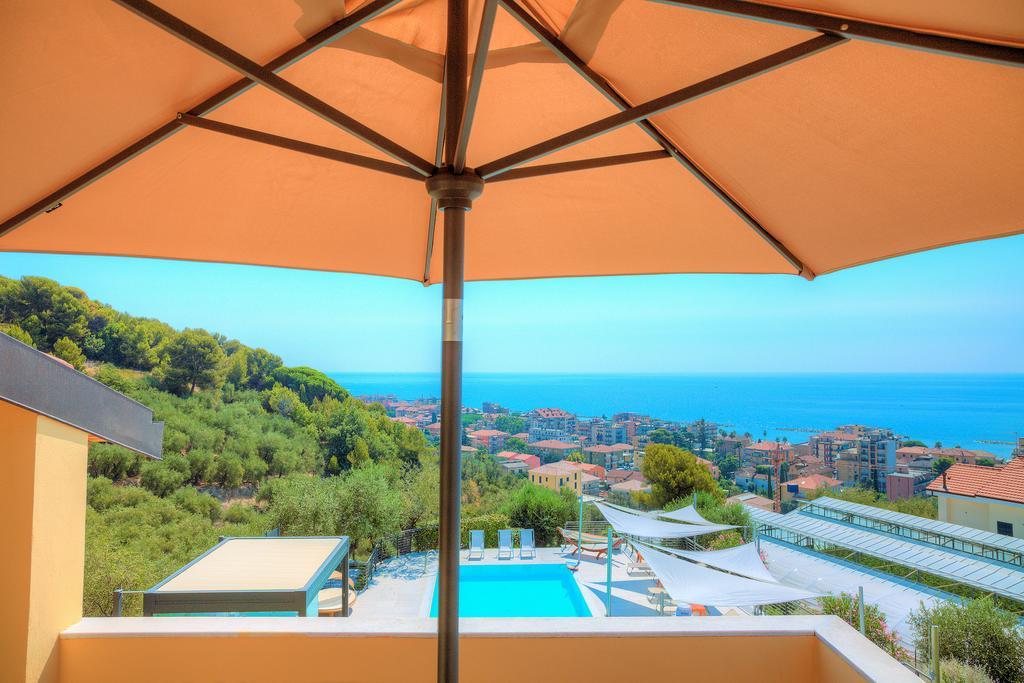 Appartamenti Villa Il Poggiolo ดิอาโนมารีนา ภายนอก รูปภาพ