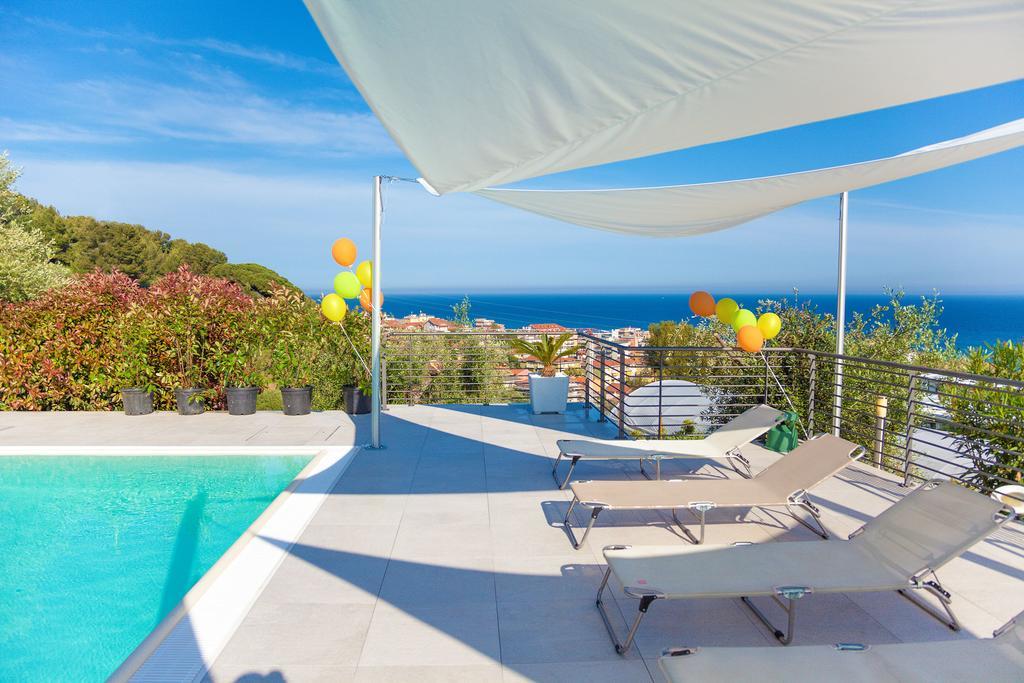 Appartamenti Villa Il Poggiolo ดิอาโนมารีนา ภายนอก รูปภาพ